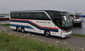 Bus 74 Setra 415 HDH